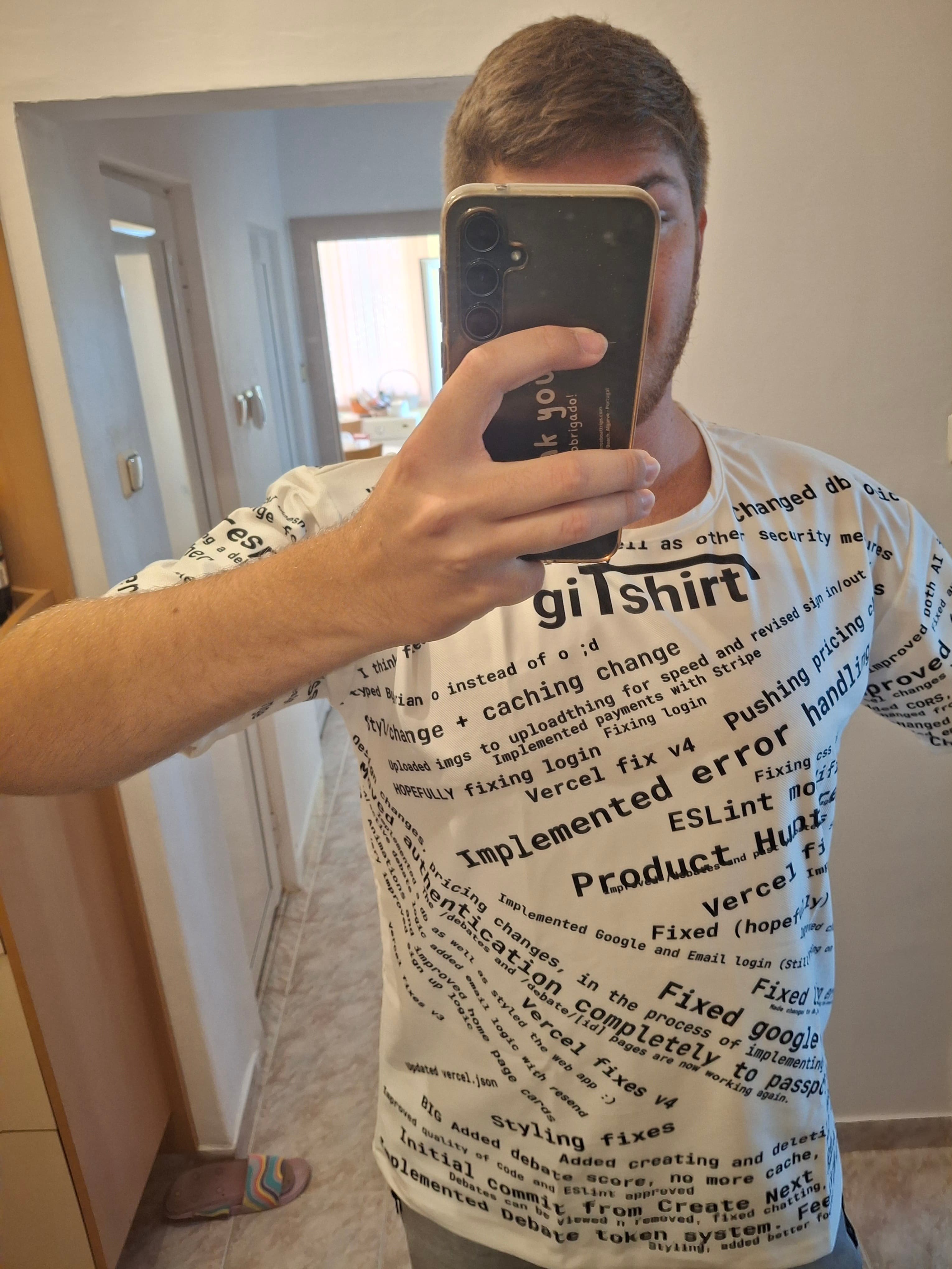 giTshirt close-up